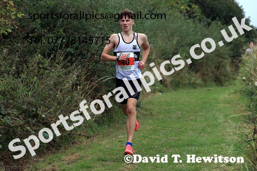 Senior Men and Veterans Relay, 2024 Sunderland XC Relays.  Photo: David T. Hewitson/Sports for All Pics